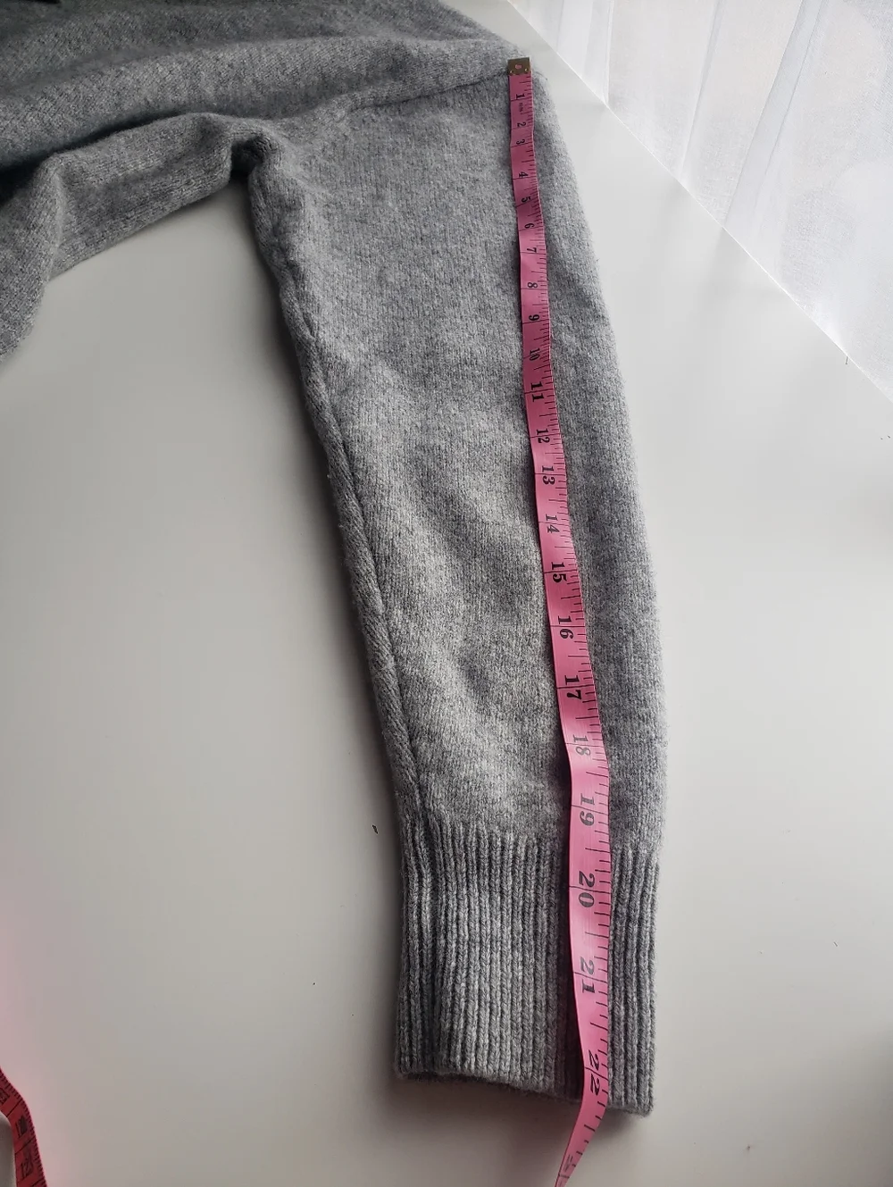 Uniqlo Gray Crewneck Sweater - Picture 9 of 9